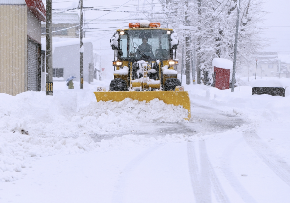 除雪車の除雪作業